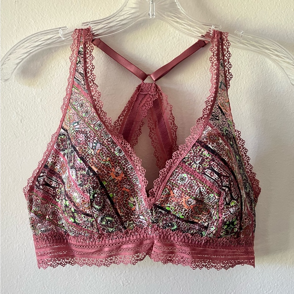 Victoria’s Secret Lace Bralette Size Large BNWOT
